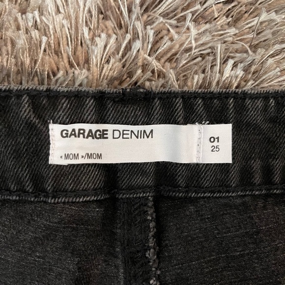 Garage Denim Mom Shorts - Picture 7 of 8